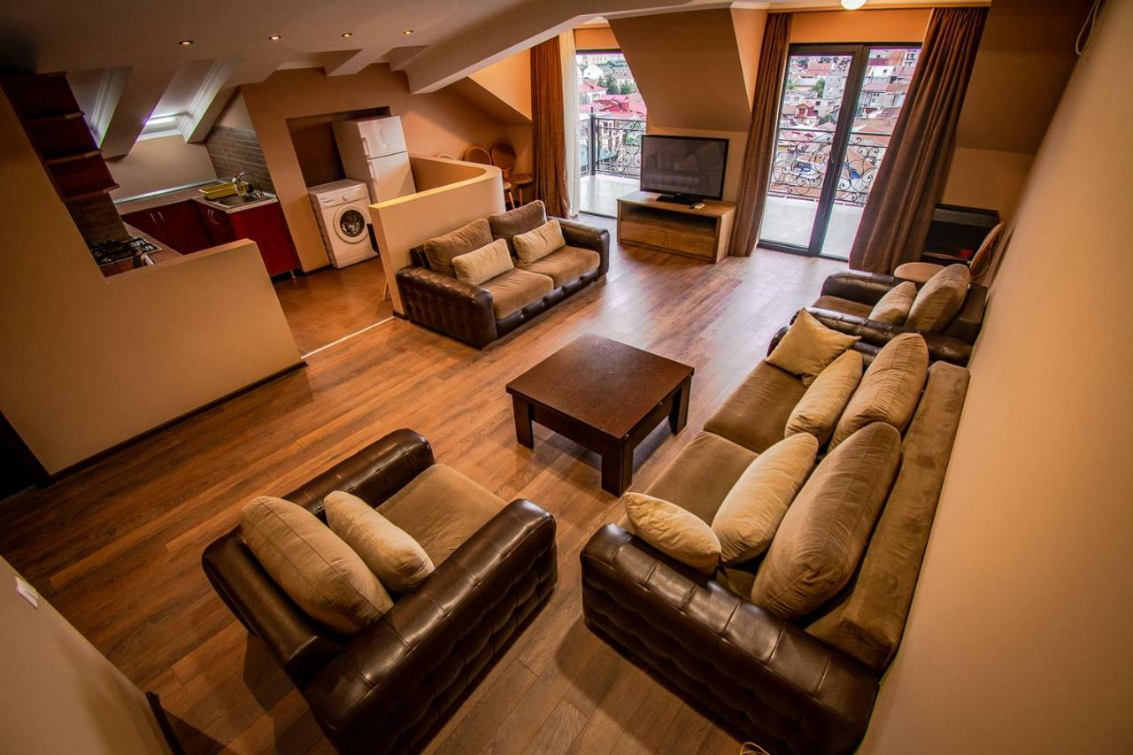 Daros Apartment Batoumi Extérieur photo